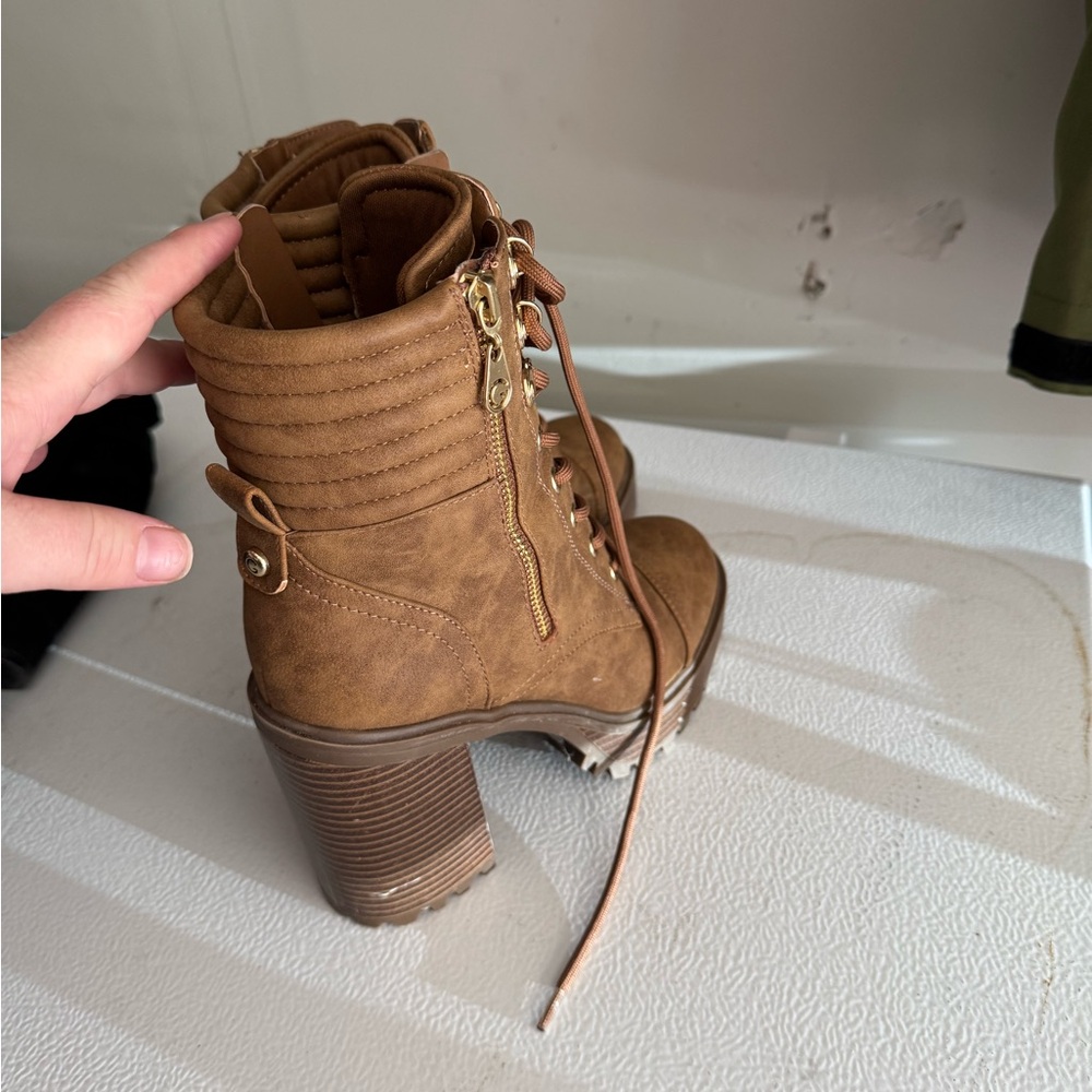 GBG Los Angeles Tan Heeled Boots